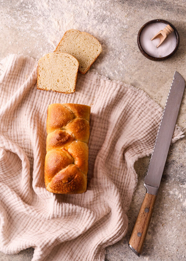 brioche au levain tranchée